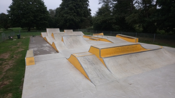 cranfield skatepark review tips skateboarding in bedfordshire u k