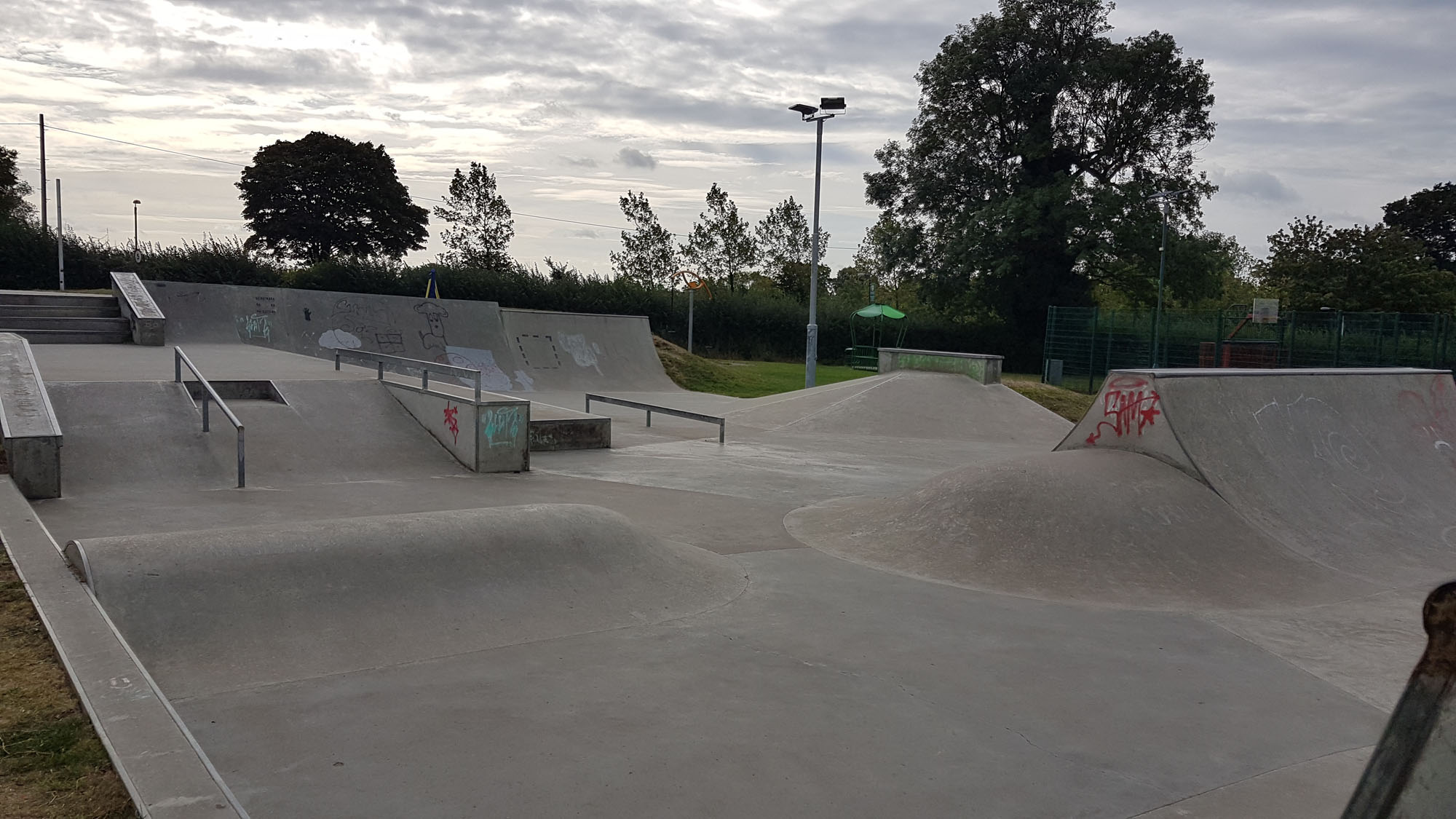cheshunt skatepark review tips skateboarding in hertfordshire u k
