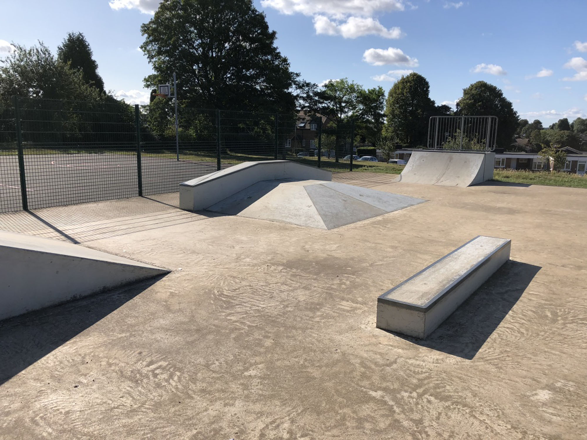 sawbridgeworth skatepark vantorts park review tips skateboarding in hertfordshire u k